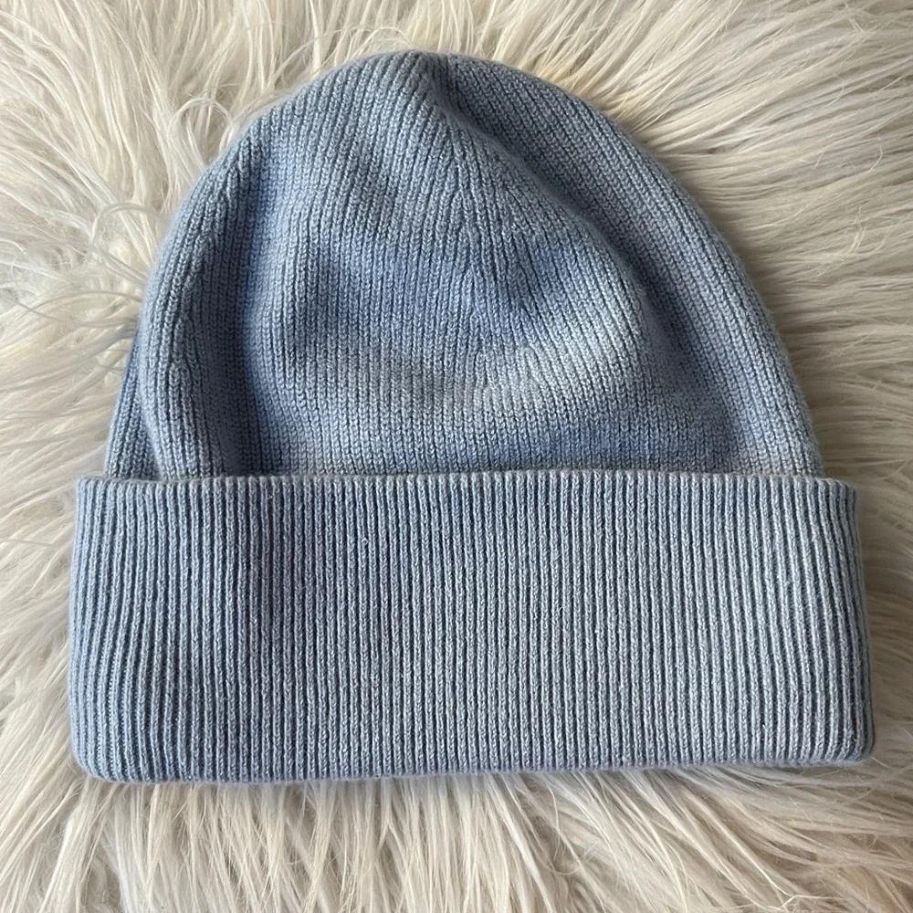 Everlane Cabin Knit Beanie